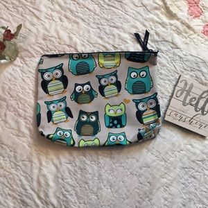Thirty one pouch